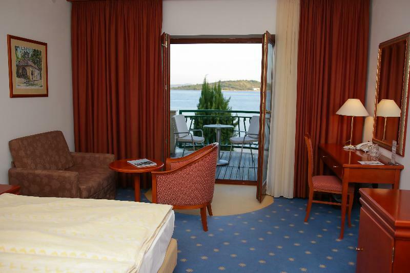 Radin Hotel 4*